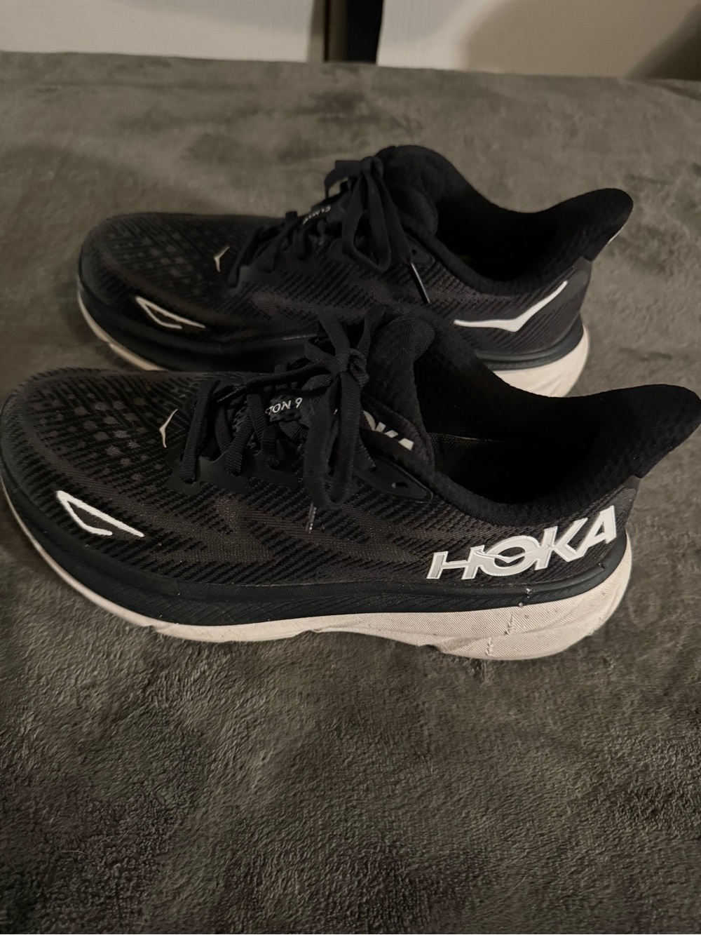 Women’s Hoka Clifton 9 - Picture 2 of 5